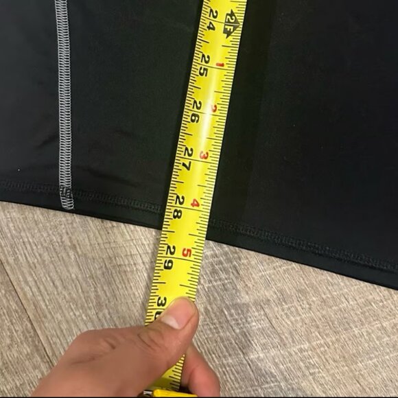 Under Armour Compression Shirt 2XL - Picture 3 of 6